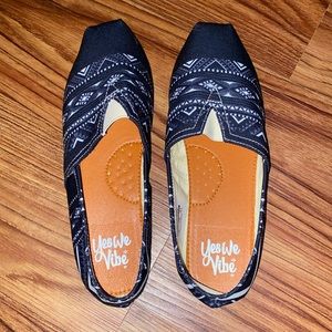 Yes We Vibe slip-on shoes